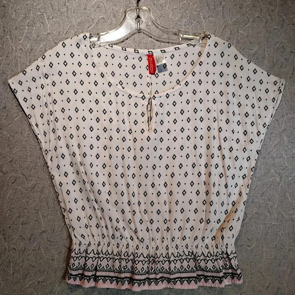 H &  M Divided White with Black Diamonds 1/4 Sleeve Blouse Size 8 - Picture 1 of 10